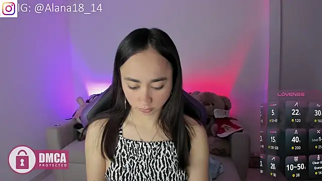 Alana Pherson online show from December 2025 06:12:02 AM