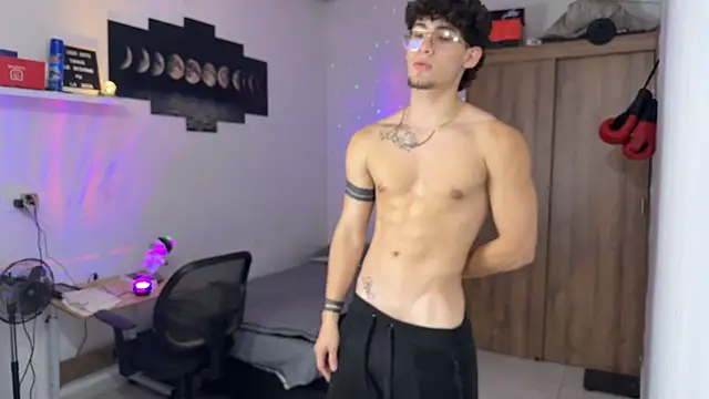 Kisan Smith online show from November 2025 02:16:02 AM