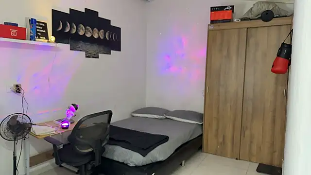 Kisan Smith online show from November 2025 02:00:02 AM