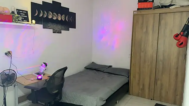 Kisan Smith online show from October 2025 02:55:02 AM