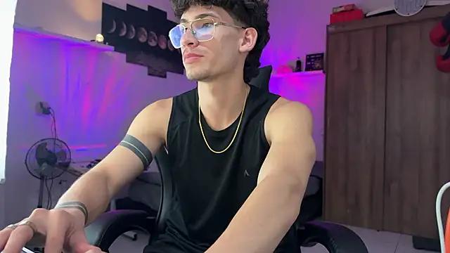 Kisan Smith online show from March 2026 01:56:01 AM