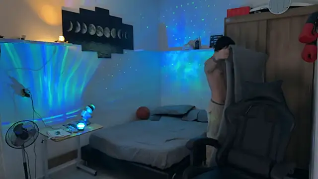 Kisan Smith online show from February 2026 03:40:01 AM