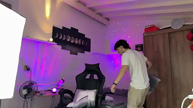 Kisan Smith online show from March 2026 05:13:01 AM