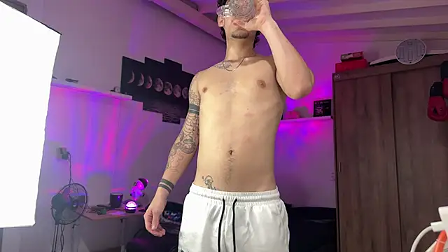 Kisan Smith online show from March 2026 03:26:01 AM