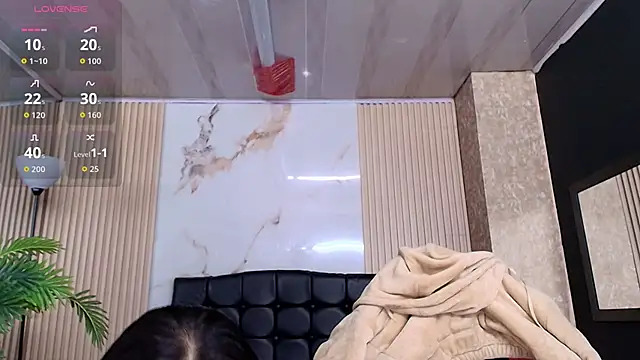 Juliet Nasty online show from December 2025 12:42:01 PM