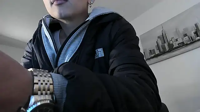 a lejandro 0 8 online show from March 2025 02:55:02 PM