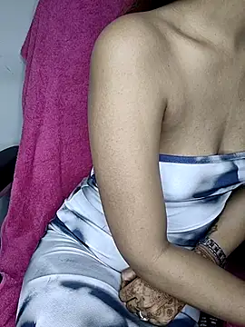 Snapshot of Leeeezzzz_roy chatting on September 2025 06:29:02 PM Leeeezzzz roy online show from September 2025 06:29:02 PM