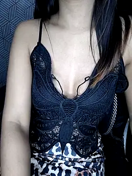 Leeeezzzz roy online show from April 2026 07:25:02 PM