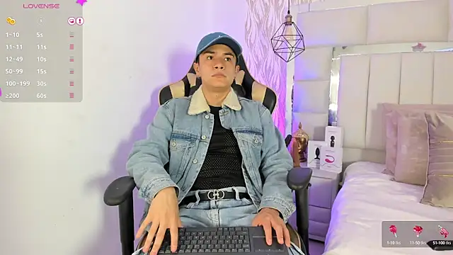 Snapshot of 1m_Joel chatting on February 2025 03:45:01 AM 1m Joel online show from February 2025 03:45:01 AM
