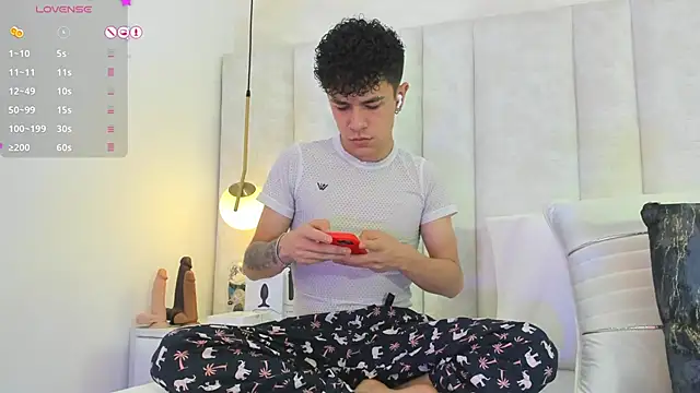 Snapshot of 1m_Joel chatting on January 2025 01:54:01 AM 1m Joel online show from January 2025 01:54:01 AM
