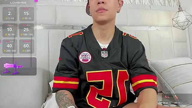 Snapshot of 1m_Joel chatting on November 2025 05:12:02 AM 1m Joel online show from November 2025 05:12:02 AM