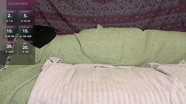 GlitterKitty108 online show from February 2026 12:33:01 AM