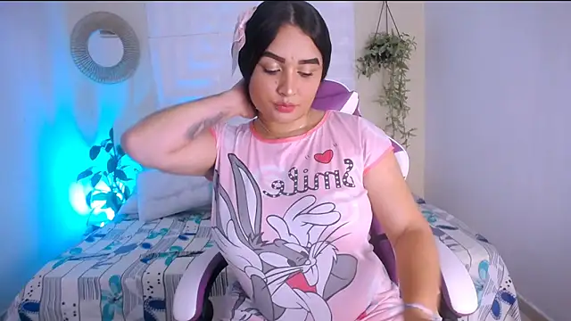 Snapshot of aurora_mcry chatting on June 2026 04:34:02 AM aurora mcry online show from June 2026 04:34:02 AM