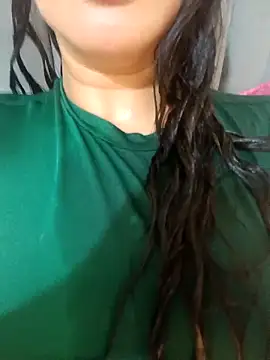 Snapshot of Noraa5 chatting on September 2025 06:21:02 PM Noraa5 online show from September 2025 06:21:02 PM