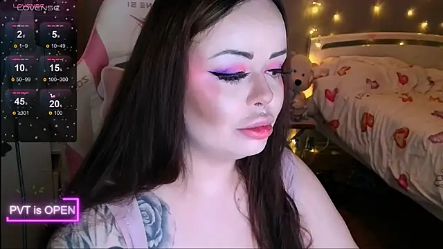 og maddison online show from December 2025 09:14:01 PM