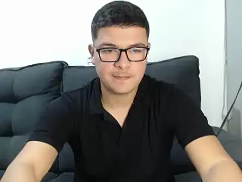 Plug Control online show from June 2026 11:35:01 PM