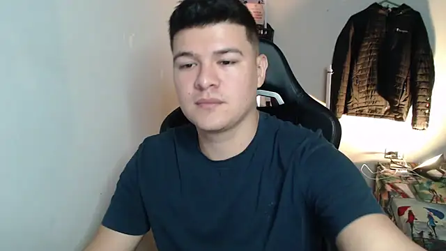 Plug Control online show from February 2026 03:51:01 AM