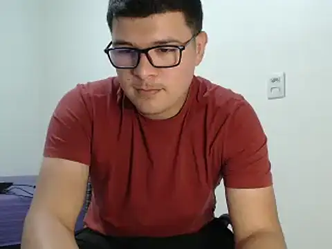 Plug Control online show from April 2026 08:02:01 PM