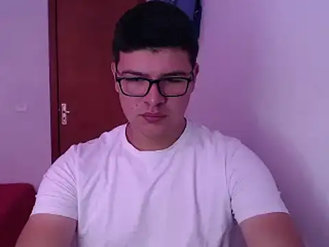 Plug Control online show from April 2026 03:59:01 PM