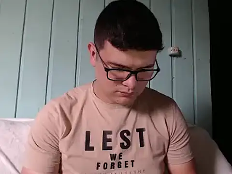 Plug Control online show from March 2026 08:36:01 PM