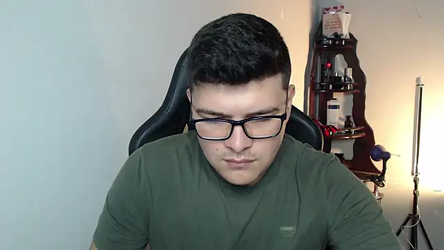 Plug Control online show from March 2026 07:14:02 PM