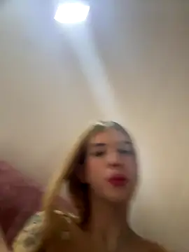 Courtney gonet online show from November 2025 08:20:02 PM