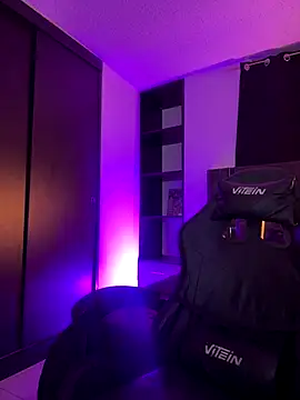 Courtney gonet online show from September 2025 04:07:02 AM