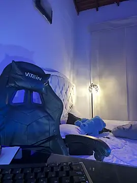 Courtney gonet online show from March 2025 07:46:02 AM