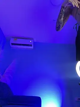 Courtney gonet online show from October 2025 12:26:02 PM