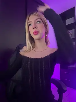 Courtney gonet online show from November 2025 12:42:02 PM