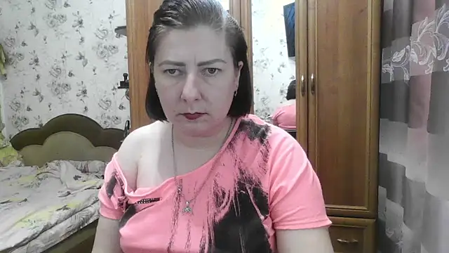 SophieNightAh online show from November 2025 05:17:01 PM