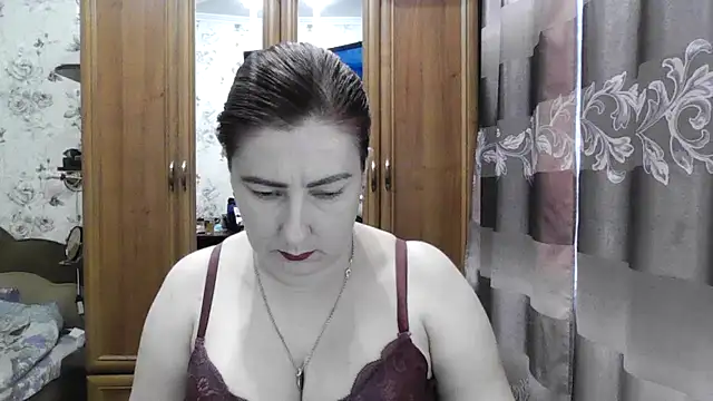 Snapshot of SophieNightAh chatting on September 2025 12:03:01 PM SophieNightAh online show from September 2025 12:03:01 PM