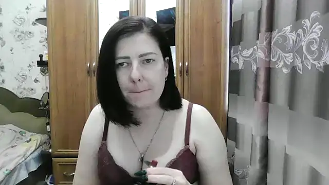 Snapshot of SophieNightAh chatting on October 2025 12:35:02 PM SophieNightAh online show from October 2025 12:35:02 PM