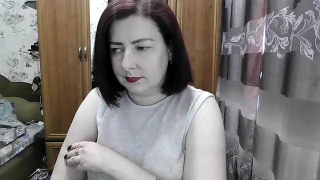 Snapshot of SophieNightAh chatting on September 2025 12:27:01 PM SophieNightAh online show from September 2025 12:27:01 PM