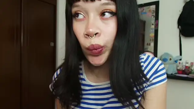 Snapshot of Marceline_0 chatting on December 2024 11:46:02 PM Marceline 0 online show from December 2024 11:46:02 PM