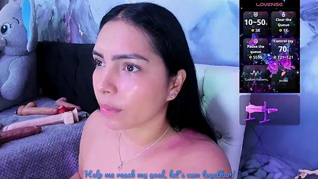 Snapshot of evelinn_belen chatting on July 2026 03:23:02 PM evelinn belen online show from July 2026 03:23:02 PM