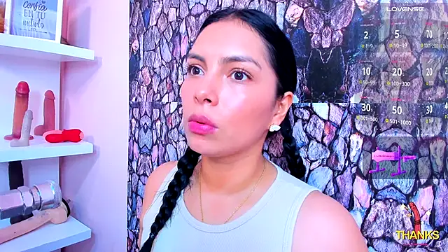 evelinn belen online show from November 2025 01:15:02 PM