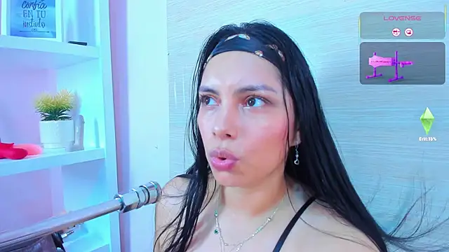 evelinn belen online show from September 2025 12:30:02 PM