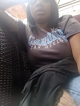 lia mariana online show from February 2026 04:47:02 PM