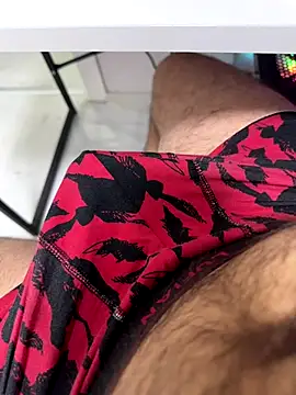 myleonss online show from November 2025 05:50:01 PM