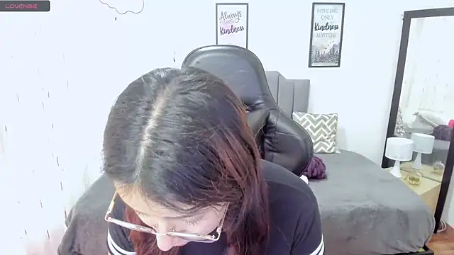 Snapshot of Amy_joones chatting on September 2025 11:56:01 AM Amy joones online show from September 2025 11:56:01 AM