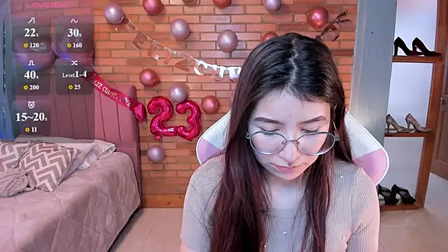 Amy joones online show from May 2026 02:07:01 PM