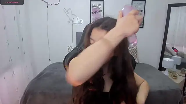 Snapshot of Amy_joones chatting on September 2025 11:43:01 AM Amy joones online show from September 2025 11:43:01 AM