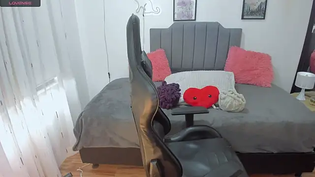 Snapshot of Amy_joones chatting on November 2025 12:52:01 PM Amy joones online show from November 2025 12:52:01 PM