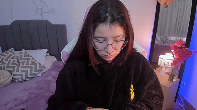 Amy joones online show from March 2026 12:51:02 PM