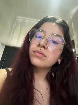 Amy joones online show from May 2026 04:12:02 PM