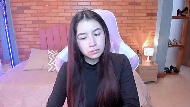 Amy joones online show from May 2026 12:00:02 PM
