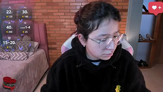 Amy joones online show from May 2026 12:47:02 PM