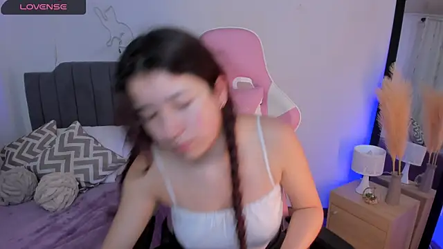 Amy joones online show from March 2026 11:22:02 AM