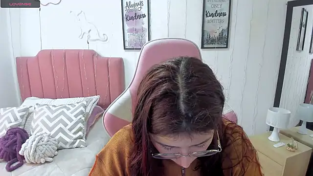 Amy joones online show from January 2026 12:34:01 PM